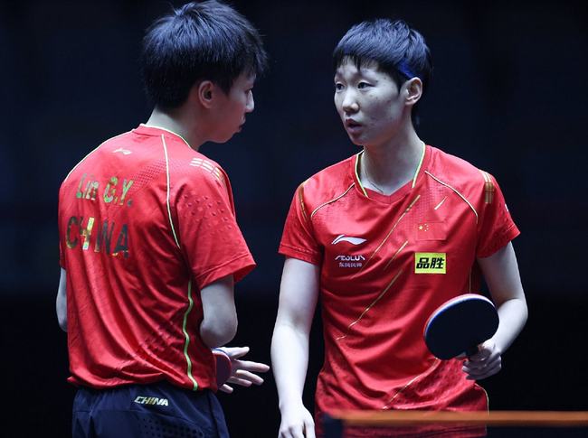 现突出的球 现突出的球