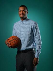 过突破分球 过突破分球