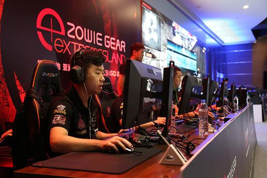 事里最能拉 事里最能拉